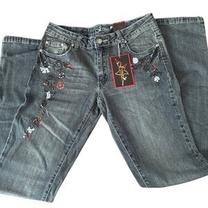 NWT Girl’s/Misses J-Star Sequined Embroidered Jeans, Size 5/6, stretchy